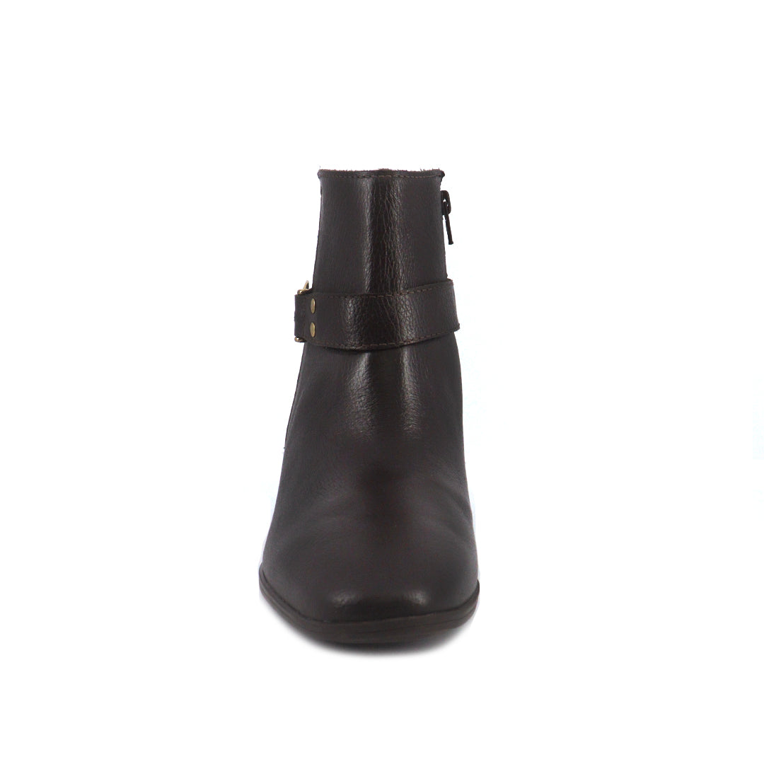 Botas Geraldyne para mujer color café
