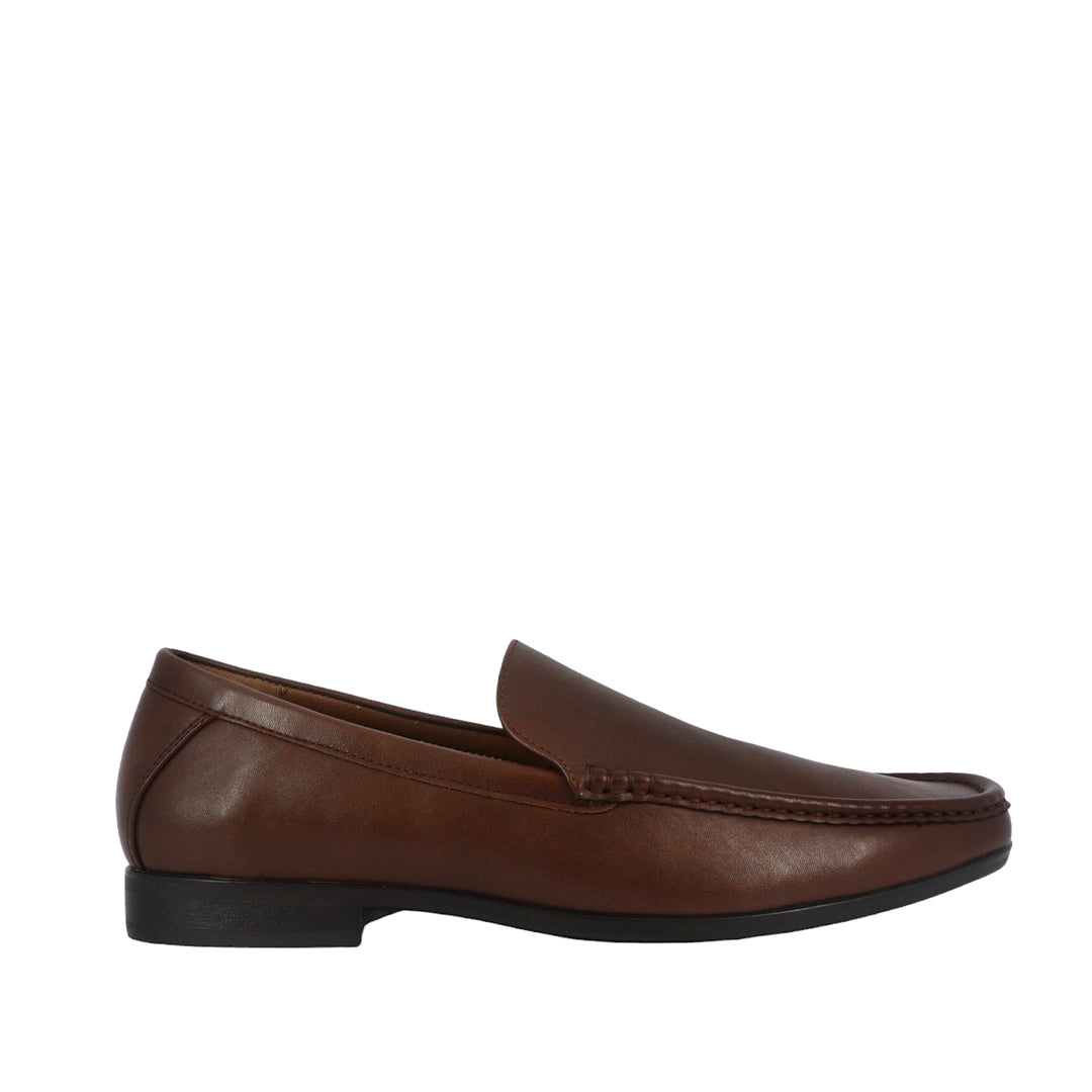 Zapatos de vestir Carlo slip-on color tan para hombre