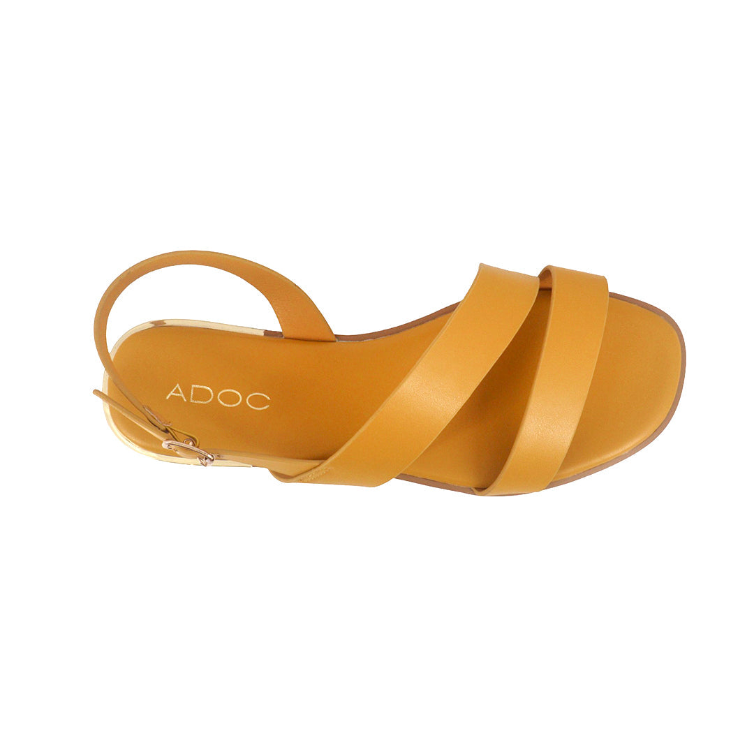 Sandalias flats Galatea color amarillo