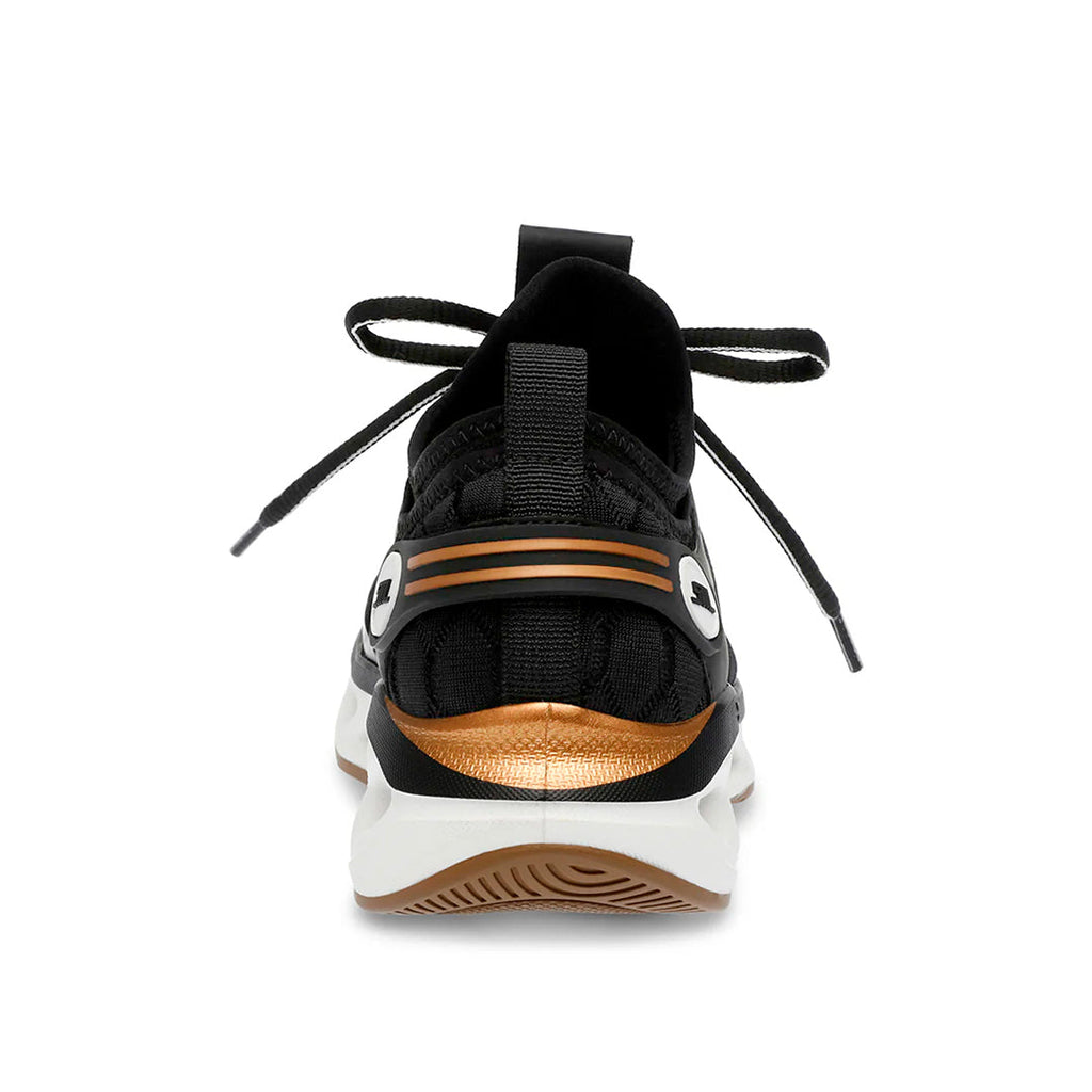 Sneakers Surge color negro