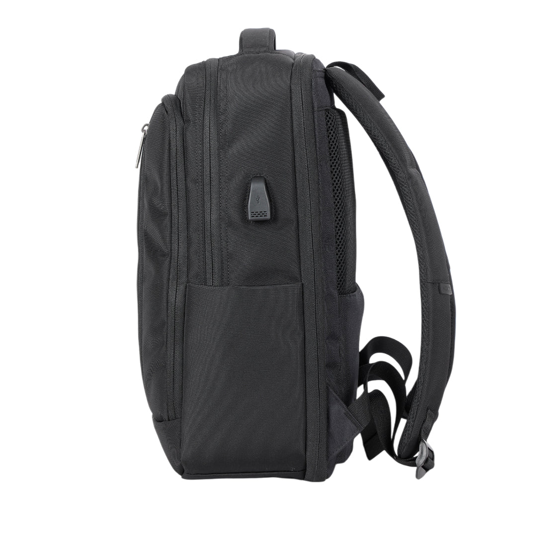 Mochila Sky color negro