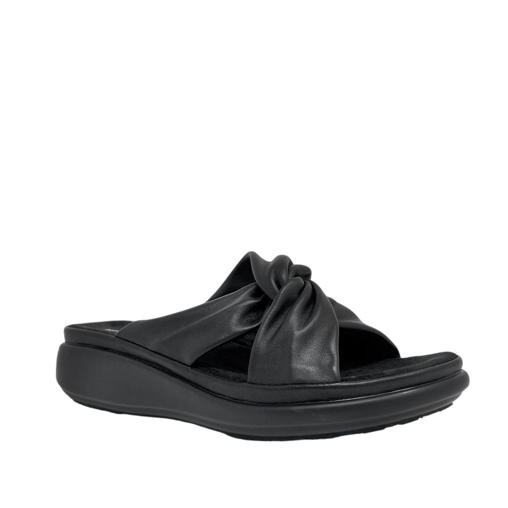 Sandalias flats Vikky para mujer color negro