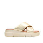 Sandalias Uplift X para mujer color dorado