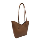 Cartera tote Claudette tan