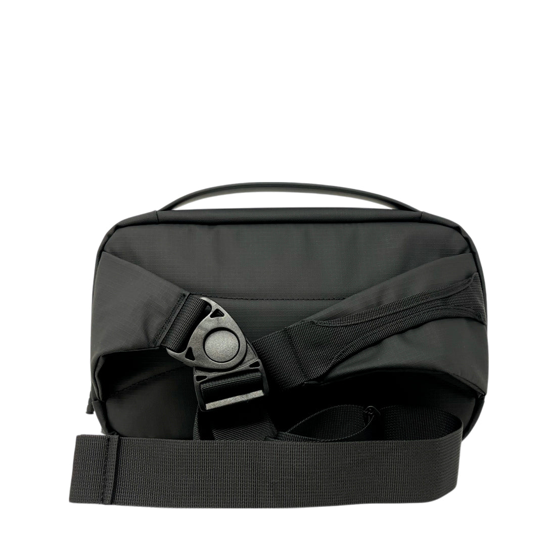 Cangurera Ali para mujer color negro