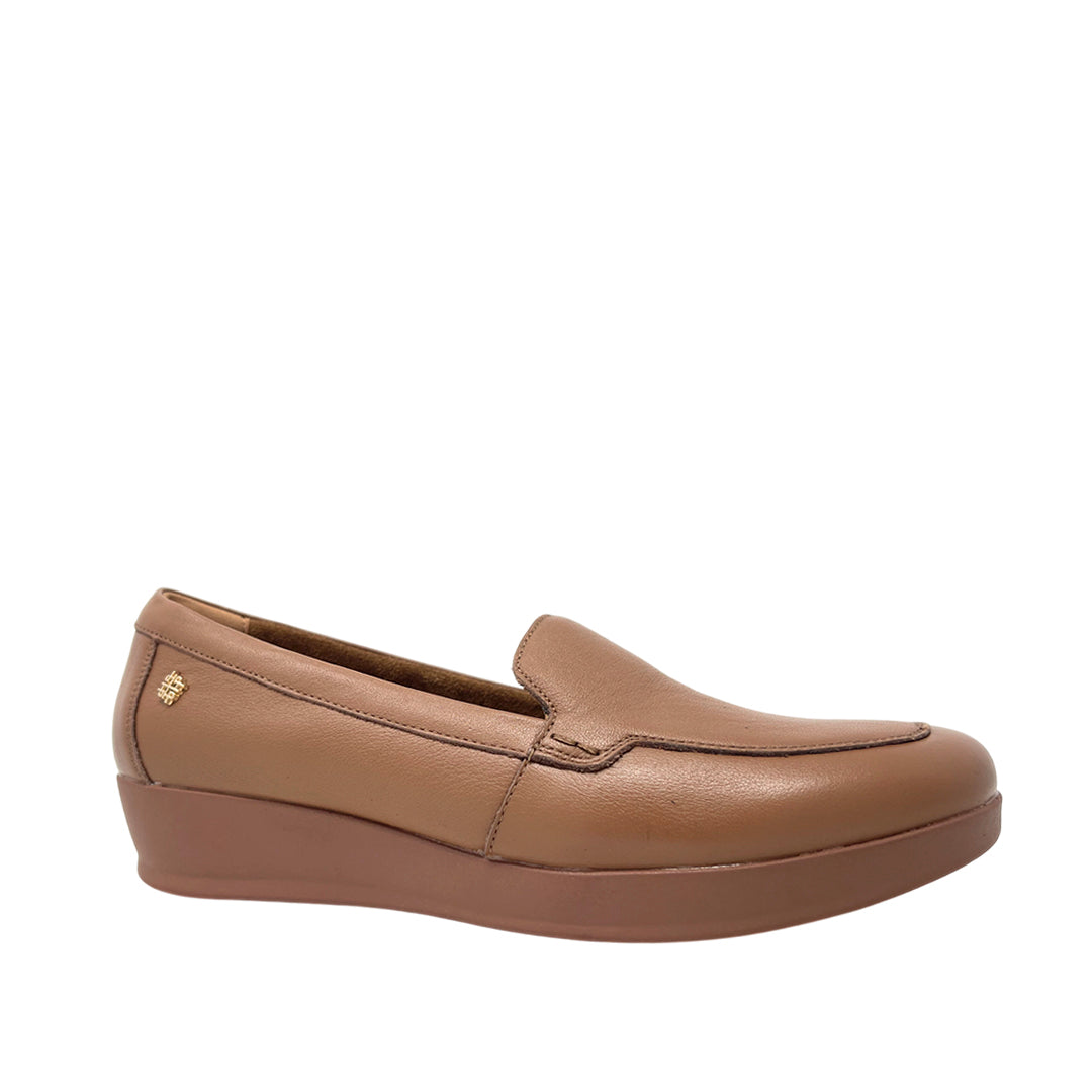 Mocasines de cuña Maritzza para mujer color tan