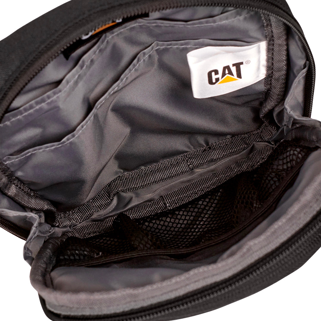 Bolso Voyager Shoulder para hombre color negro