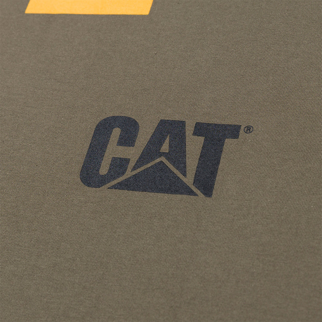 Camiseta Relaxed Geo Excavator para hombre color olivo
