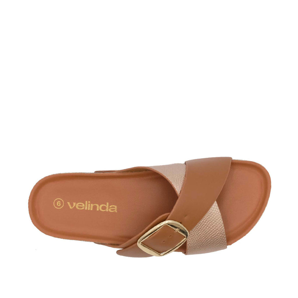Sandalias flats Madga para mujer color camel
