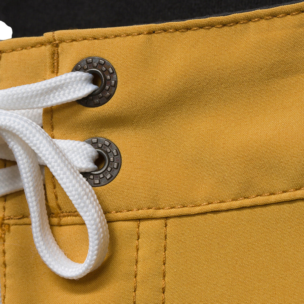 Shorts Daily para hombre color café